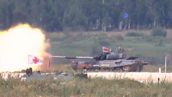 Яркие моменты первого дня АрМИ-2017: гонки танков и артиллерийские залпы Яркие моменты первого дня АрМИ-2017: гонки танков и артиллерийские залпы
