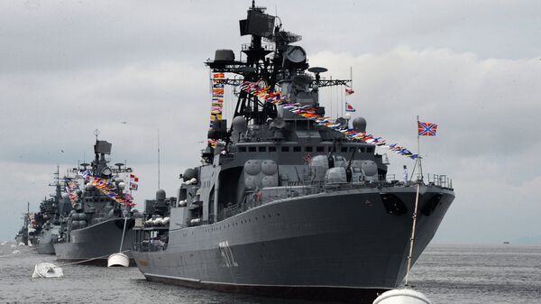 Большой противолодочный корабль Адмирал Виноградов во время парада кораблей, посвященного Дню Военно-морского флота России, во Владивостоке. 30 июля 2017 Большой противолодочный корабль Адмирал Виноградов во время парада кораблей, посвященного Дню Военно-морского флота России, во Владивостоке. 30 июля 2017