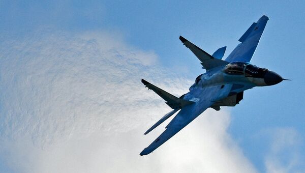 Многоцелевой истребитель МиГ-35 во время демонстрационных полетов на открытии Международного авиационно-космического салона МАКС-2017 в подмосковном Жуковском Многоцелевой истребитель МиГ-35 во время демонстрационных полетов на открытии Международного авиационно-космического салона МАКС-2017 в подмосковном Жуковском