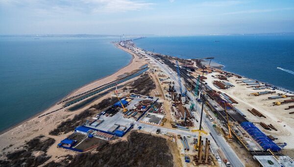 Строительство транспортного перехода через Керченский пролив на острове Тузла в Азовском море. 13 марта 2017 Строительство транспортного перехода через Керченский пролив на острове Тузла в Азовском море. 13 марта 2017