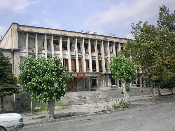 Разрушения в городе Цхинвали Разрушения в городе Цхинвали