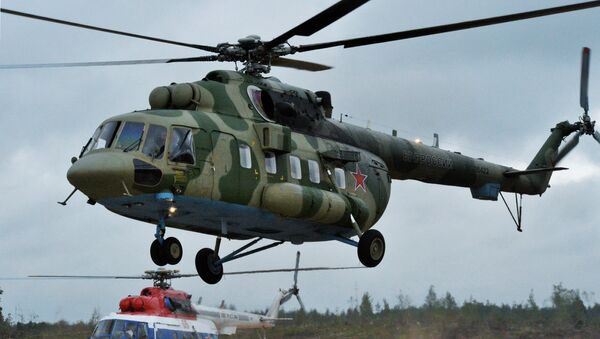 Вертолёт Ми-8АМТШ во время совместных стратегических учений вооружённых сил России и Белоруссии на Лужском полигоне в Ленинградской области. 13 сентября 2017 Вертолёт Ми-8АМТШ во время совместных стратегических учений вооружённых сил России и Белоруссии на Лужском полигоне в Ленинградской области. 13 сентября 2017