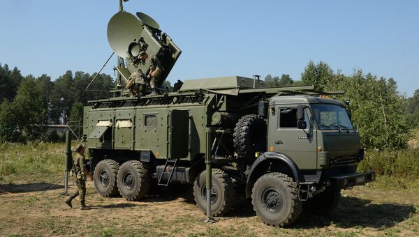 Развертывание наземного многофункционального модуля помех Красуха-4 Развертывание наземного многофункционального модуля помех Красуха-4