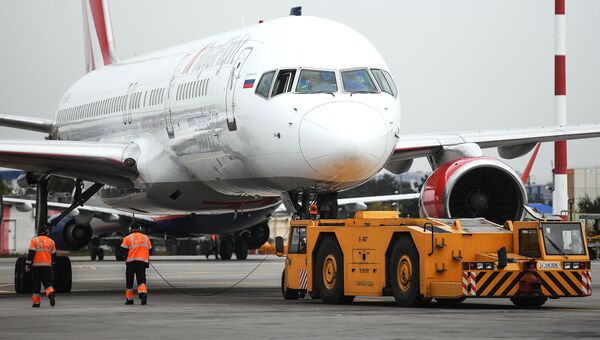 Самолет Airbus A321 авиакомпании Royal Flight в аэропорту Шереметьево. Архивное фото Самолет Airbus A321 авиакомпании Royal Flight в аэропорту Шереметьево. Архивное фото