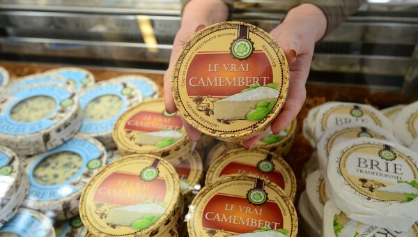 Прилавок с продукцией на гастрономическом фестивале Золотая осень в Москве Прилавок с продукцией на гастрономическом фестивале Золотая осень в Москве