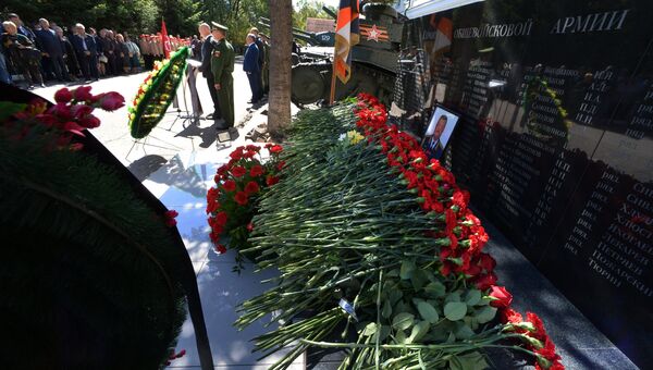 Траурный митинг по погибшему в Сирии генерал-лейтенанту Валерию Асапову. 27 сентября 2017 Траурный митинг по погибшему в Сирии генерал-лейтенанту Валерию Асапову. 27 сентября 2017