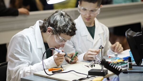 V Национальный чемпионат WorldSkills в Краснодаре. Соревнования в компетенции Электроника V Национальный чемпионат WorldSkills в Краснодаре. Соревнования в компетенции Электроника