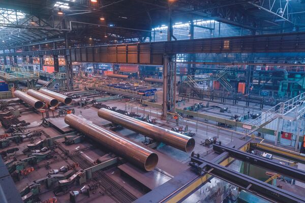 Производство труб для строительства газопроводаСеверный поток – 2 на заводе Europipe в Мюльхайме Производство труб для строительства газопроводаСеверный поток – 2 на заводе Europipe в Мюльхайме