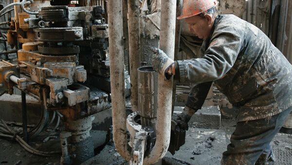 Добыча нефти Добыча нефти