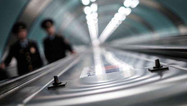 Метрополитен в Санкт-Петербурге. Архивное фото Метрополитен в Санкт-Петербурге. Архивное фото