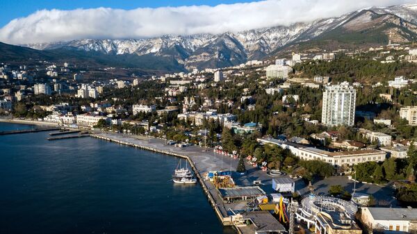 Набережная имени Ленина в Ялте Набережная имени Ленина в Ялте