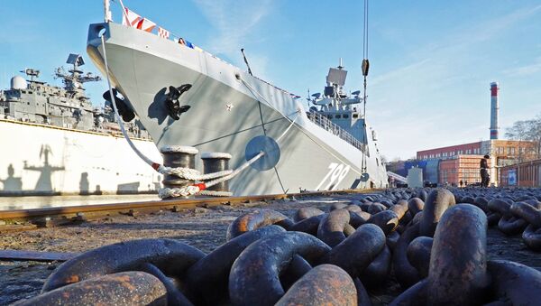 Торжественная церемония подъема военно-морского флага на сторожевом корабле Адмирал Макаров Торжественная церемония подъема военно-морского флага на сторожевом корабле Адмирал Макаров