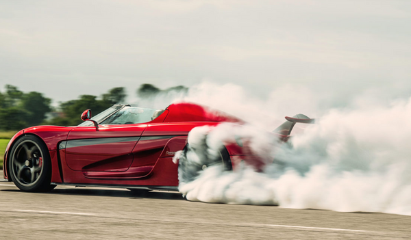 Автомобиль Koenigsegg Regera Автомобиль Koenigsegg Regera