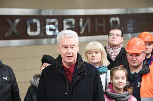 Мэр Москвы Сергей Собянин на торжественной церемонии открытия станции метро Ховрино в Москве. 31 декабря 2017 Мэр Москвы Сергей Собянин на торжественной церемонии открытия станции метро Ховрино в Москве. 31 декабря 2017