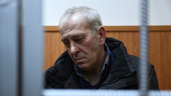 Водитель рейсового автобуса Виктор Тихонов в Басманном суде Москвы. 12 января 2018 Водитель рейсового автобуса Виктор Тихонов в Басманном суде Москвы. 12 января 2018