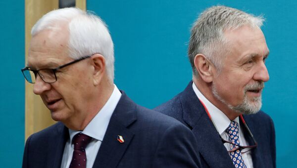 Кандидаты в президенты Чехии Иржи Драгос и Мирек Тополанек перед дебатами в Праге. 12 января 2018 Кандидаты в президенты Чехии Иржи Драгос и Мирек Тополанек перед дебатами в Праге. 12 января 2018