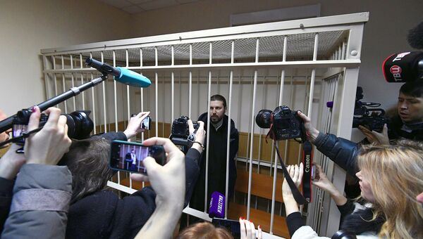 Священник Глеб Грозовский во время оглашения приговора в Приозерском городском суде. 17 января 2018 Священник Глеб Грозовский во время оглашения приговора в Приозерском городском суде. 17 января 2018
