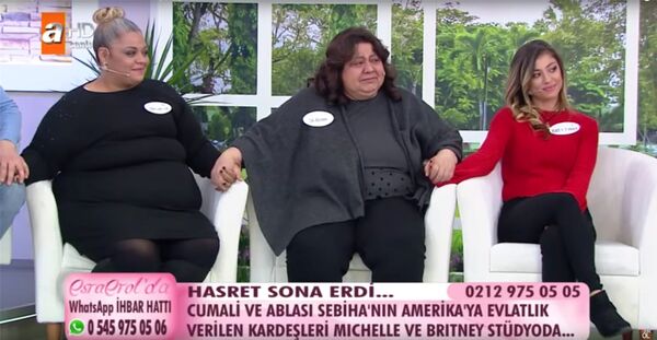 Мишель и Бриттани на турецком ток-шоу Esra Erol'da Мишель и Бриттани на турецком ток-шоу Esra Erol'da