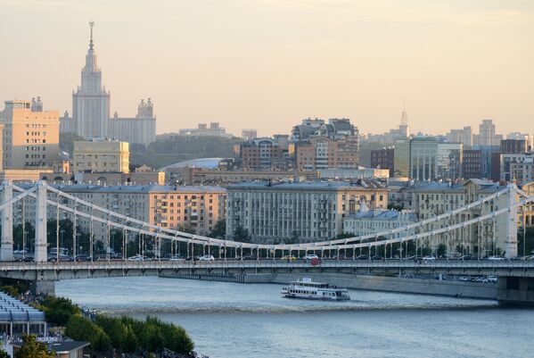 Крымский мост над Москвой-рекой Крымский мост над Москвой-рекой