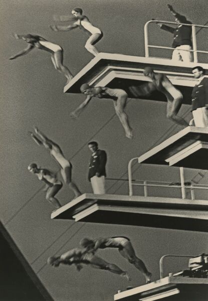 Работа фотографа Л. А. Бородулина Водный праздник, г. Москва, 1959 Работа фотографа Л. А. Бородулина Водный праздник, г. Москва, 1959