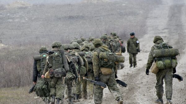 Военнослужащие во время тактических учений. Архивное фото Военнослужащие во время тактических учений. Архивное фото
