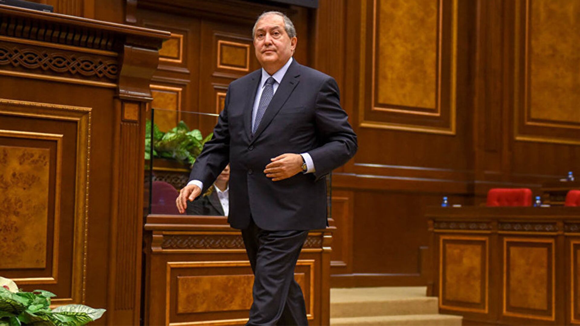 Администрация президента Армении получила прошение об отставке Пашиняна