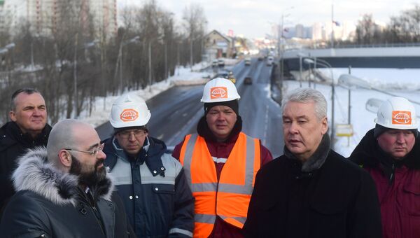 Мэр Москвы Сергей Собянин во время открытия новой эстакады через Варшавское шоссе в Щербинке Мэр Москвы Сергей Собянин во время открытия новой эстакады через Варшавское шоссе в Щербинке