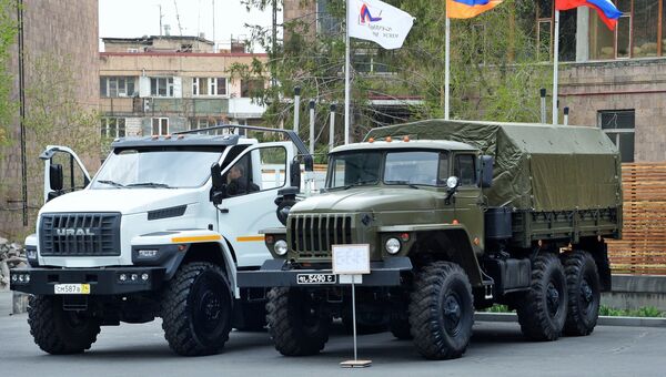 Российские грузовые автомобили повышенной проходимости Урал Next и Урал-4320 6Х6 на международной выставке вооружения и оборонных технологий ArmHiTec-2018 в Ереване Российские грузовые автомобили повышенной проходимости Урал Next и Урал-4320 6Х6 на международной выставке вооружения и оборонных технологий ArmHiTec-2018 в Ереване