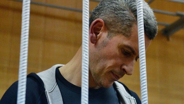 Совладелец и председатель совета директоров группы Сумма Зиявудин Магомедов во время рассмотрения ходатайства следствия о его аресте в Тверском районном суде Москвы. 31 марта 2018 Совладелец и председатель совета директоров группы Сумма Зиявудин Магомедов во время рассмотрения ходатайства следствия о его аресте в Тверском районном суде Москвы. 31 марта 2018