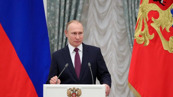 Президент РФ Владимир Путин выступает на церемонии вручения Госпремий Президент РФ Владимир Путин выступает на церемонии вручения Госпремий