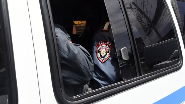 Сотрудники полиции в Ереване Сотрудники полиции в Ереване