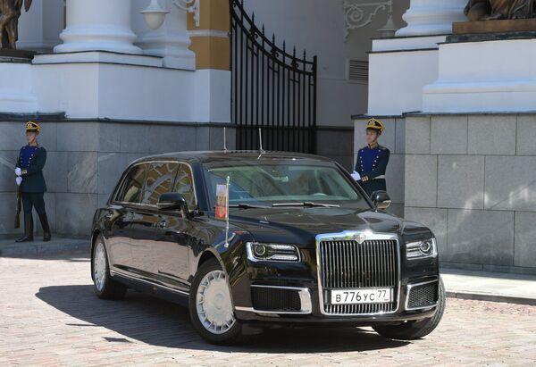 Автомобиль Aurus кортежа президента РФ Автомобиль Aurus кортежа президента РФ