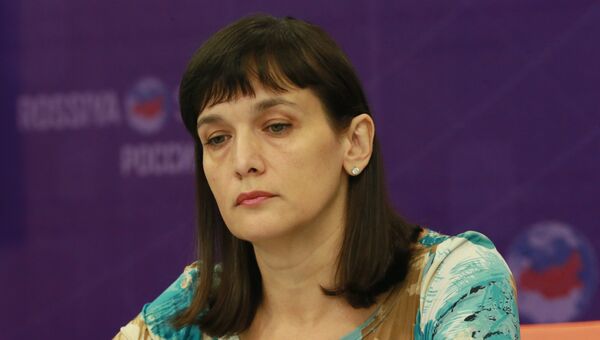 Одесская журналистка Елена Глищинская, проведшая год в украинском СИЗО по обвинению в сепаратизме, на пресс-конференции представителей Международного правозащитного движения Uapolitfreedom в ММПЦ МИА Россия сегодня Одесская журналистка Елена Глищинская, проведшая год в украинском СИЗО по обвинению в сепаратизме, на пресс-конференции представителей Международного правозащитного движения Uapolitfreedom в ММПЦ МИА Россия сегодня