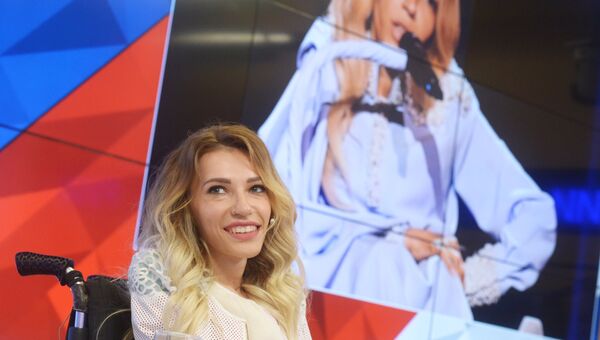Участница конкурса Евровидение - 2018 от России Юлии Самойлова на пресс-конференции в международном мультимедийном пресс-центре МИА Россия сегодня. 17 мая 2018 Участница конкурса Евровидение - 2018 от России Юлии Самойлова на пресс-конференции в международном мультимедийном пресс-центре МИА Россия сегодня. 17 мая 2018
