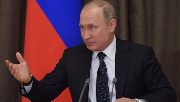 Президент РФ Владимир Путин на совещании по вопросам развития Вооруженных сил России. 18 мая 2018 Президент РФ Владимир Путин на совещании по вопросам развития Вооруженных сил России. 18 мая 2018