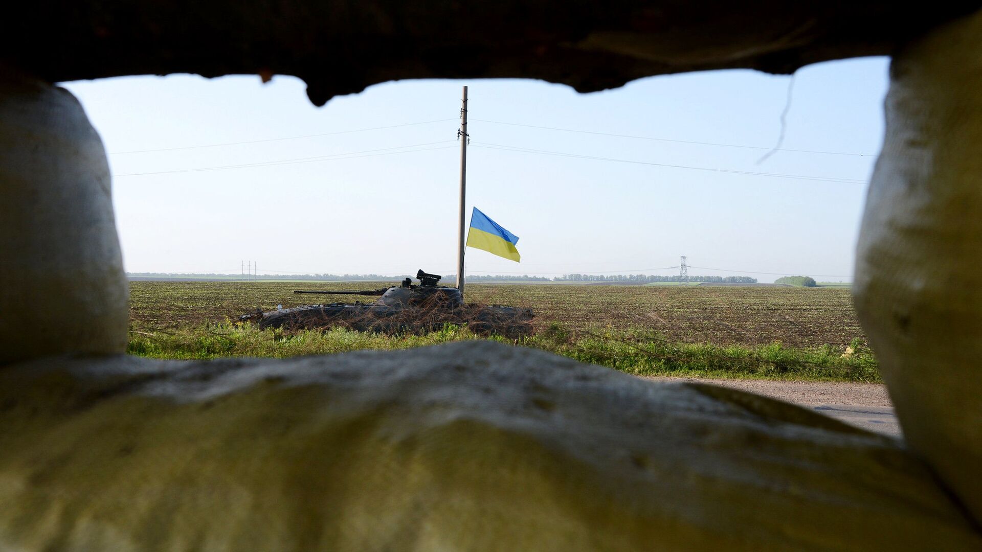 Танк украинской армии на Донбассе Танк украинской армии на Донбассе - РИА Новости, 1920, 08.05.2021
