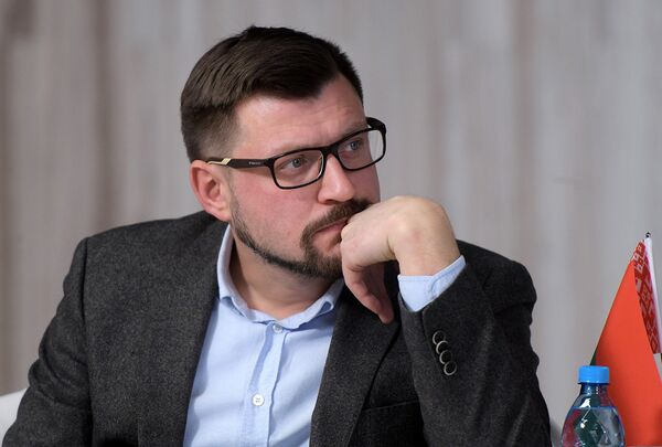 Первый заместитель главного редактора МИА Россия сегодня Сергей Кочетков Первый заместитель главного редактора МИА Россия сегодня Сергей Кочетков