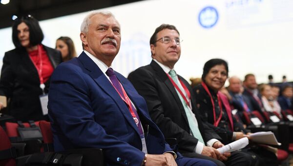 Губернатор Санкт-Петербурга Георгий Полтавченко во время торжественного открытия Петербургского международного экономического форума. 24 мая 2018 Губернатор Санкт-Петербурга Георгий Полтавченко во время торжественного открытия Петербургского международного экономического форума. 24 мая 2018