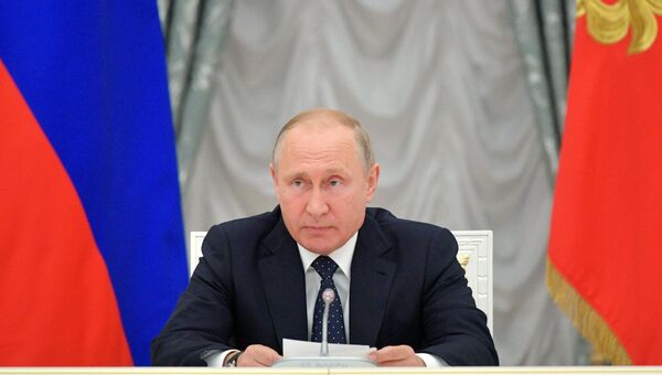 Президент РФ Владимир Путин проводит совещание с членами нового состава правительства РФ. 26 мая 2018 Президент РФ Владимир Путин проводит совещание с членами нового состава правительства РФ. 26 мая 2018