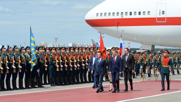 Президент Республики Корея Мун Чжэ Ин в аэропорту Внуково-2. 21 июня 2018 Президент Республики Корея Мун Чжэ Ин в аэропорту Внуково-2. 21 июня 2018