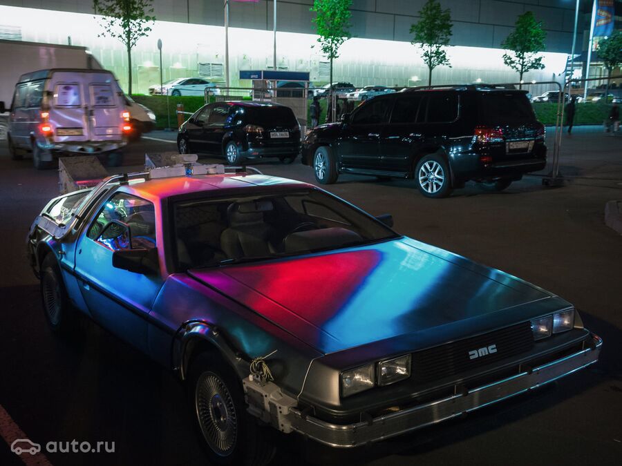 DeLorean DMC-12 1981 DeLorean DMC-12 1981
