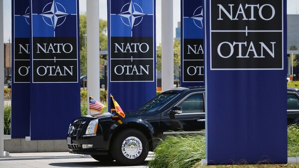 Лимузин президента США Дональда Трампа в Брюсселе во время саммита НАТО. 11 июля 2018 Лимузин президента США Дональда Трампа в Брюсселе во время саммита НАТО. 11 июля 2018