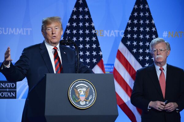 Президент США Дональд Трамп на саммите НАТО в Брюсселе Президент США Дональд Трамп на саммите НАТО в Брюсселе