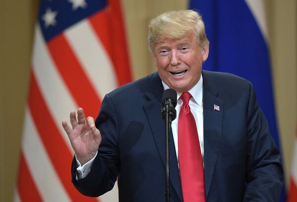 Президент США Дональд Трамп на совместной с президентом РФ Владимиром Путиным пресс-конференции по итогам встречи в Хельсинки. 16 июля 2018 Президент США Дональд Трамп на совместной с президентом РФ Владимиром Путиным пресс-конференции по итогам встречи в Хельсинки. 16 июля 2018