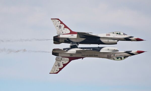  F-16 Thunderbirds  