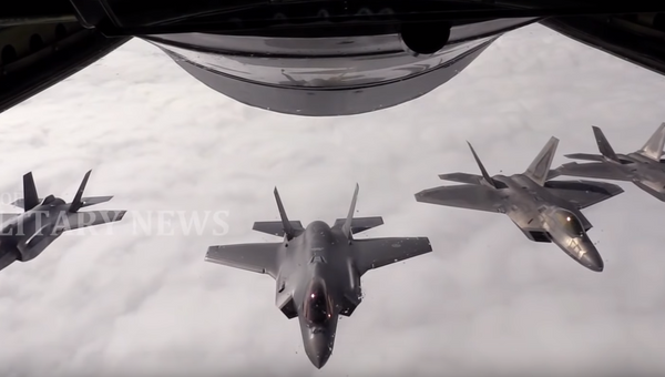 Опубликовано видео воздушного боя F-22 и F-35 Опубликовано видео воздушного боя F-22 и F-35