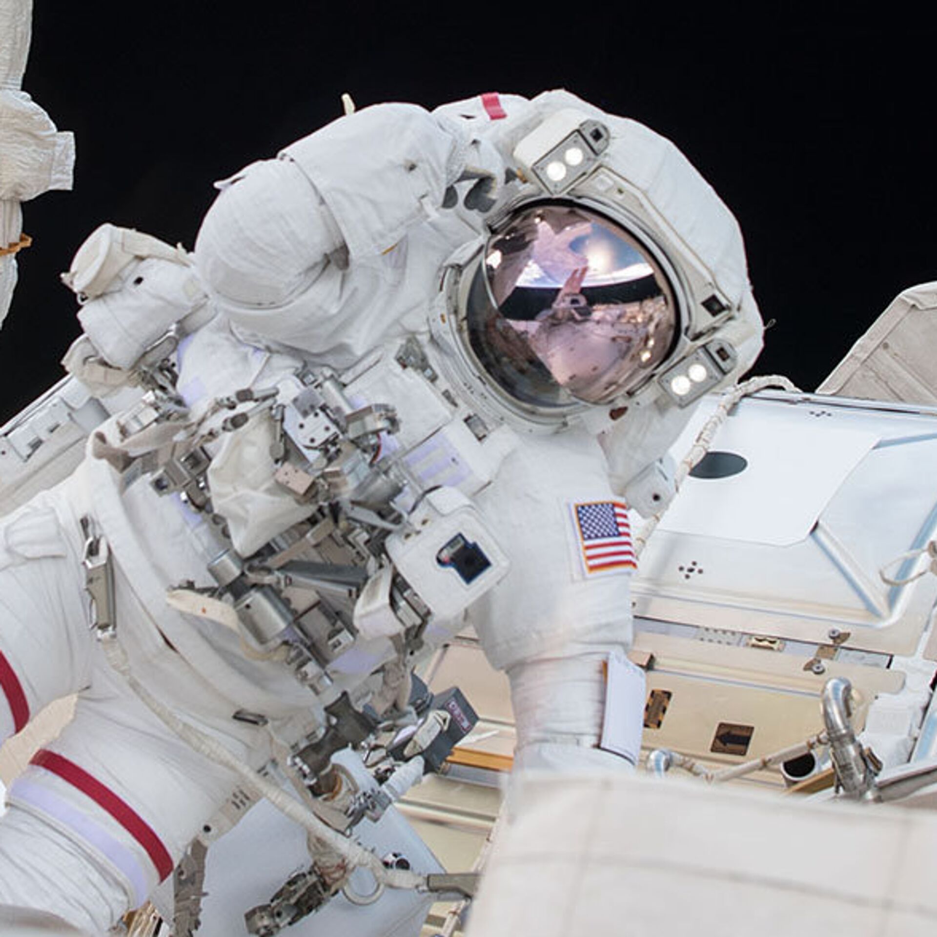 Home - a VR Spacewalk. NASA USA.