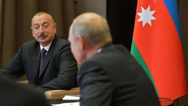 Президент РФ Владимир Путин и президент Азербайджана Ильхам Алиев во время встречи. 1 сентября 2018 Президент РФ Владимир Путин и президент Азербайджана Ильхам Алиев во время встречи. 1 сентября 2018