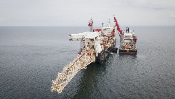 Судно Solitaire во время проведения работ по укладке труб газопровода Северный поток-2 в Финском заливе. 5 сентября 2018 Судно Solitaire во время проведения работ по укладке труб газопровода Северный поток-2 в Финском заливе. 5 сентября 2018