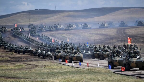 Парад участников военных маневров Восток-2018 на забайкальском полигоне Цугол Парад участников военных маневров Восток-2018 на забайкальском полигоне Цугол